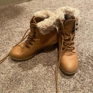 White Mountain fur top lace Up booties